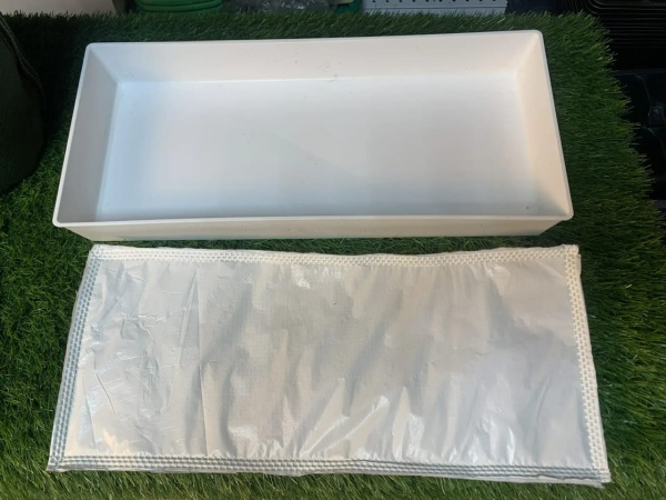 Ящик для рассады Профи на 3 л 40 х 17,5 х 5 см белый с капиллярным матом Благодатное земледелие